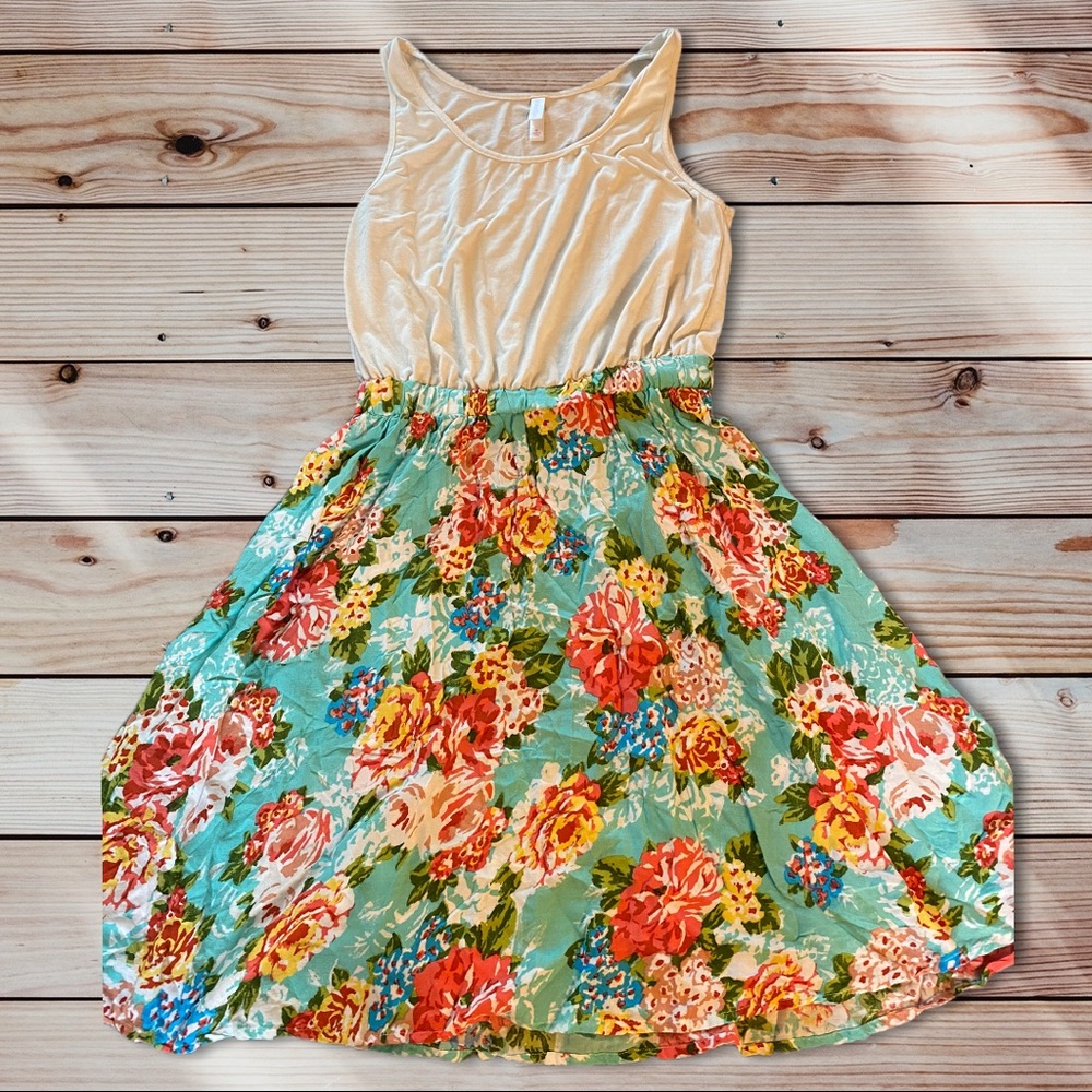 🟢 Pretty Spring time Dress